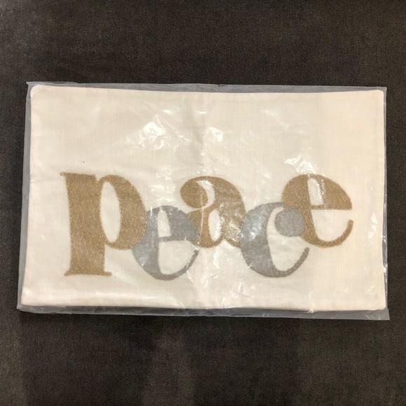 Pottery Barn Winter Peace Lumbar Pillow Cover - Picture 4 of 10